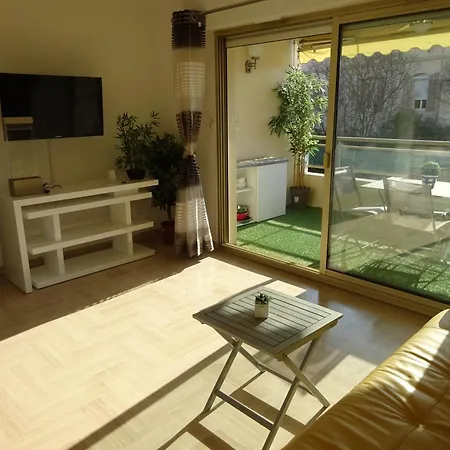 Terrasse-croisette, Palais Festivals 10 Min * Cannes