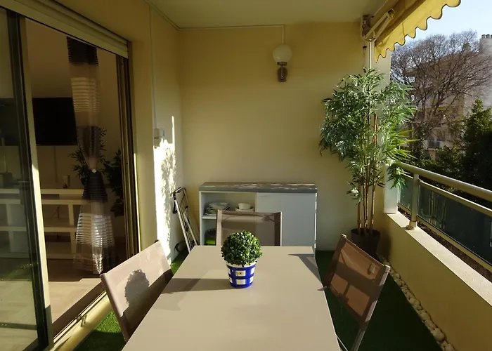 Terrasse-croisette, Palais Festivals 10 Min Cannes