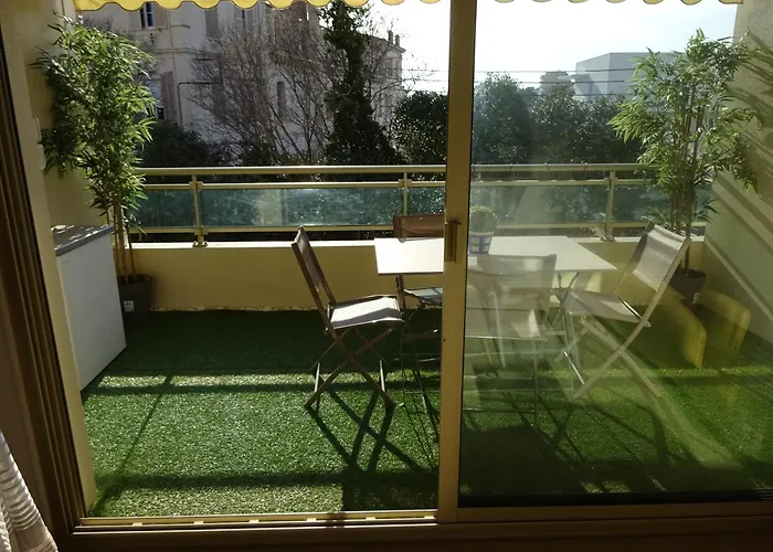 Apartment Terrasse-croisette, Palais Festivals 10 Min Cannes